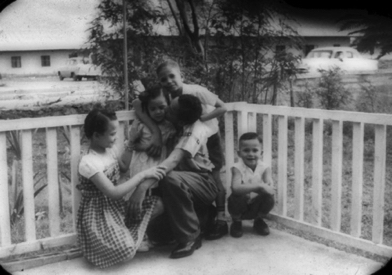 Al Frente de la casa, Campo Shell, Dorothy, Lucy, Jacques, Geradus, Rouel, 1955